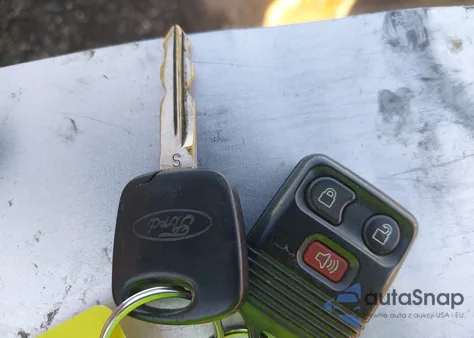 1998 Ford Expedition Eddie Bauer/Xlt from USA, damaged, VIN 1FMFU18L6WLA09372